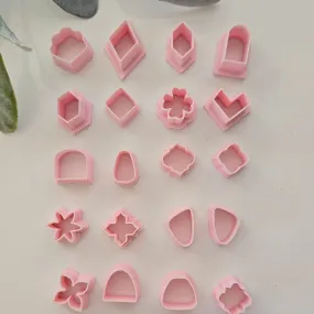 24 PIECE STUD CUTTERS