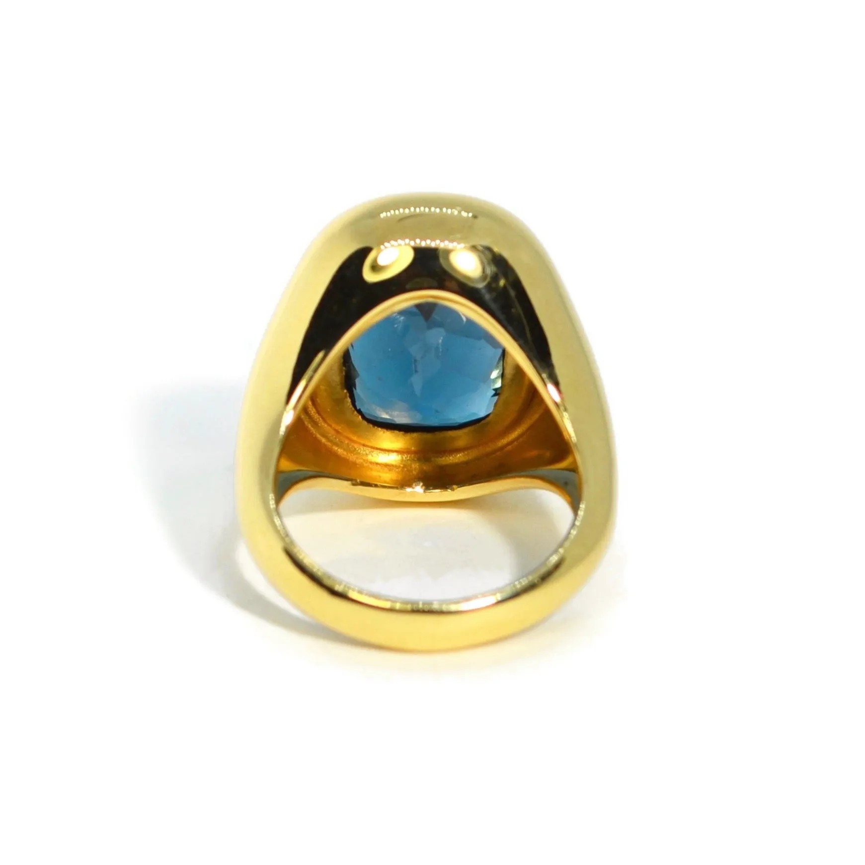 A & Furst - Essential - Cocktail Ring with London Blue Topaz, 18k Yellow Gold