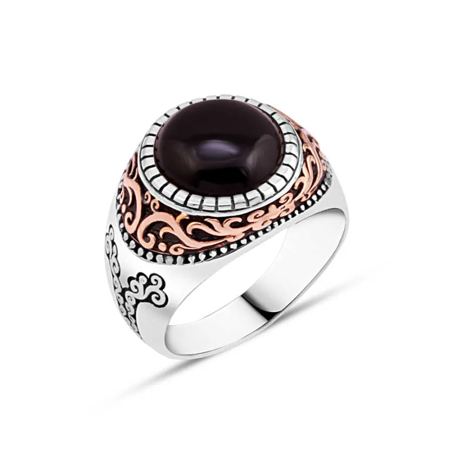 Domic Small Circle Black Onyx Stone Silver Men's Ring with Wavy Top Pattern