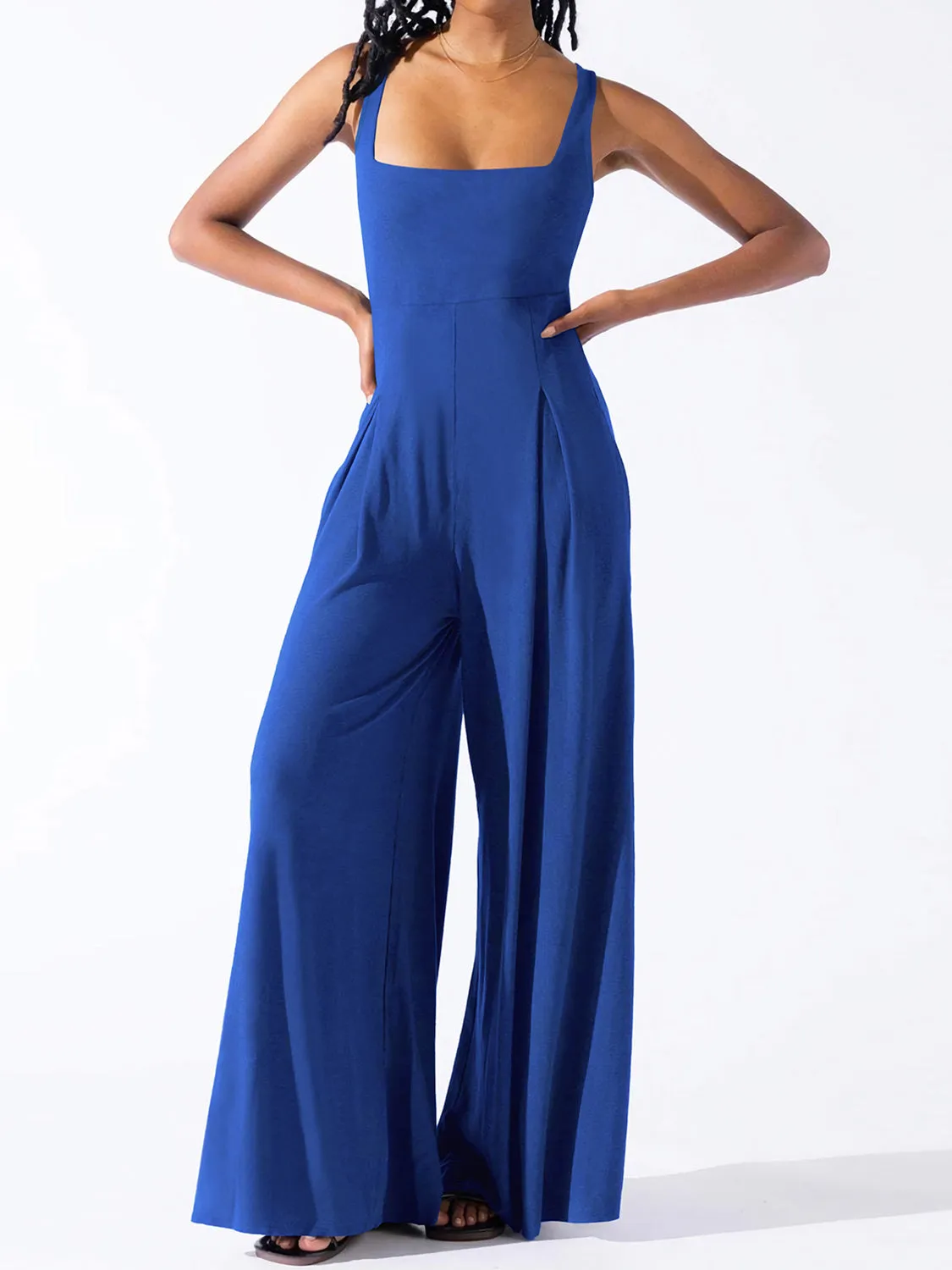 Jumpsuit mit eckigem Ausschnitt und breiten Trägern