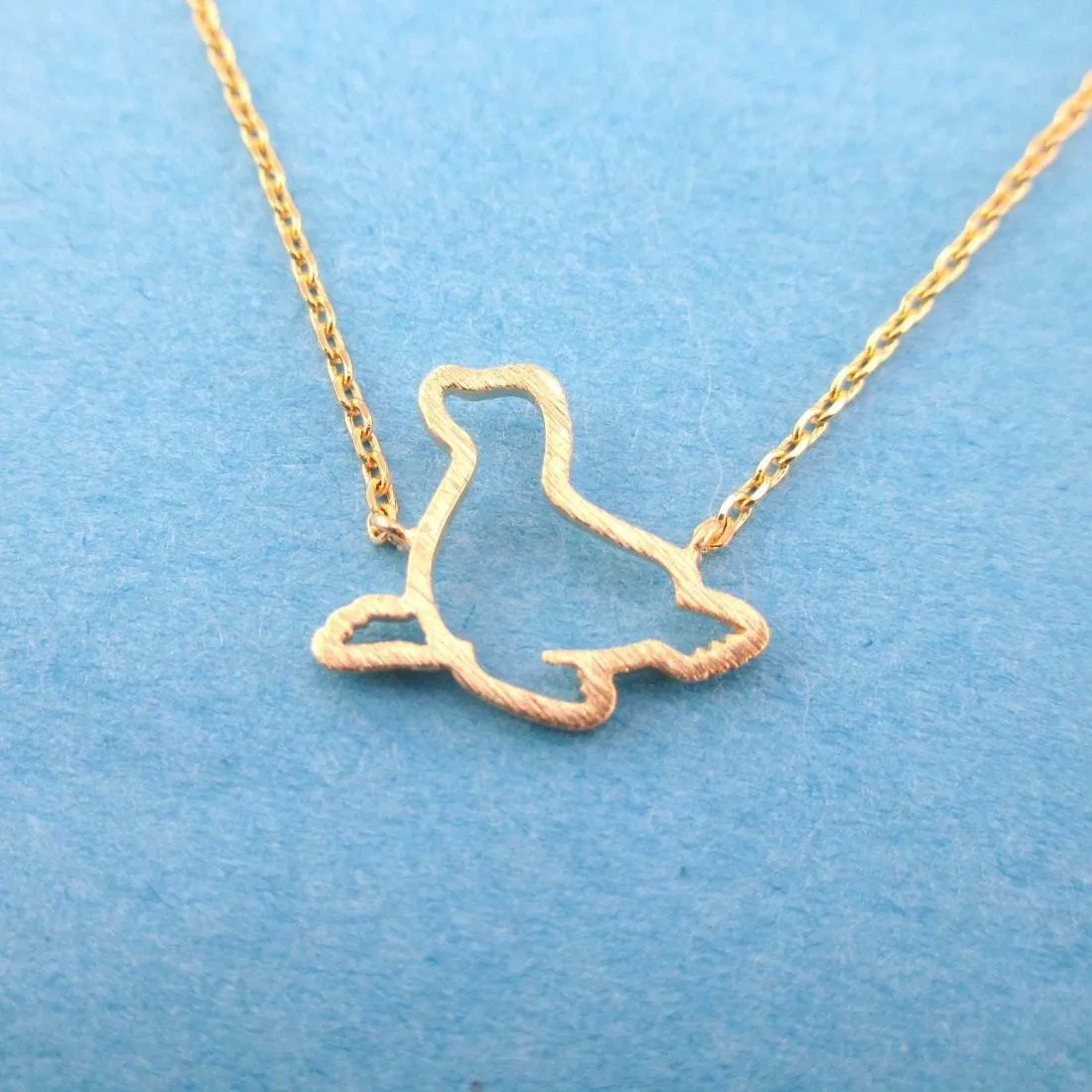 Minimal Sea Lion Seal Outline Shaped Charm Necklace in Gold | Animal Jewelry