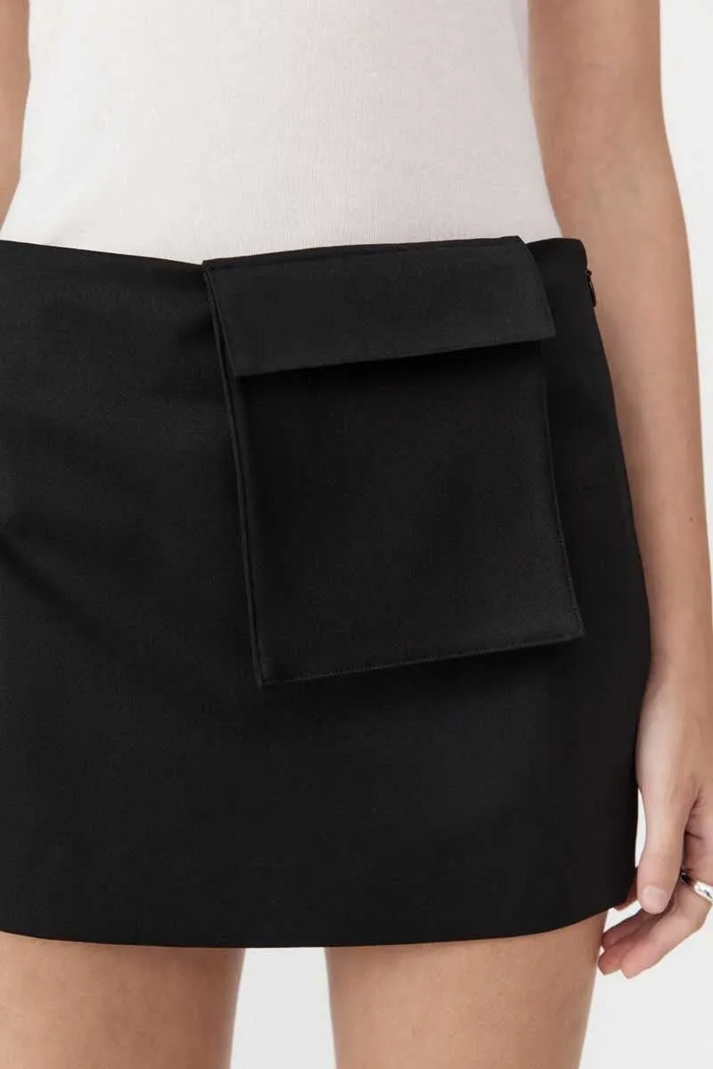 UTILITARIAN POCKET MINI SKIRT-BLACK